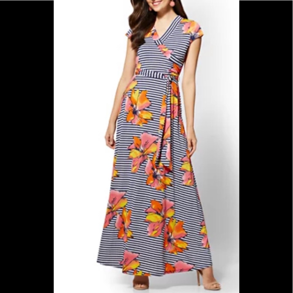 New York & Company Maxi Dress